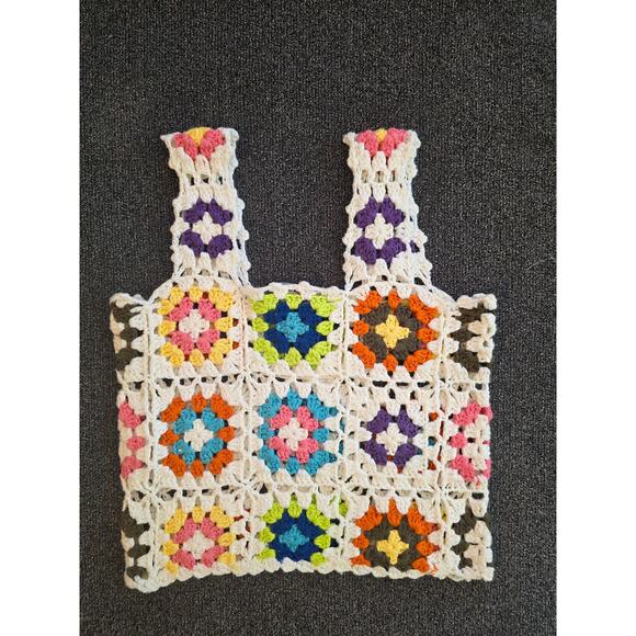 Freshman Girls Crochet granny square cropped tank top size Small - Picture 3 of 3